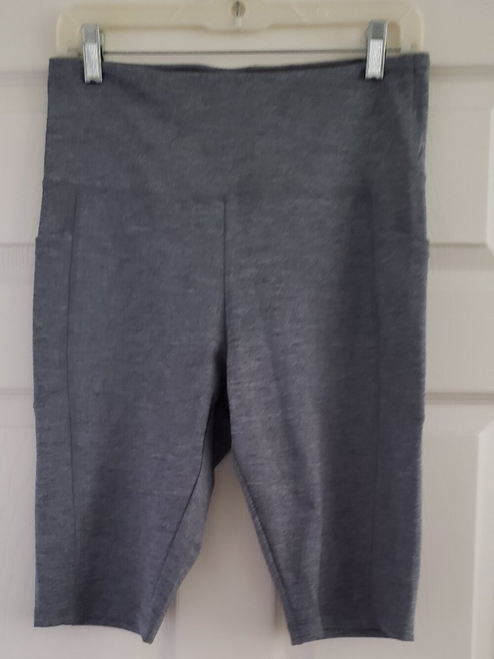 Bally Total Fitness heather gray workout shorts - XL